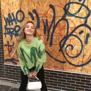 Meet your Posher, Abigail